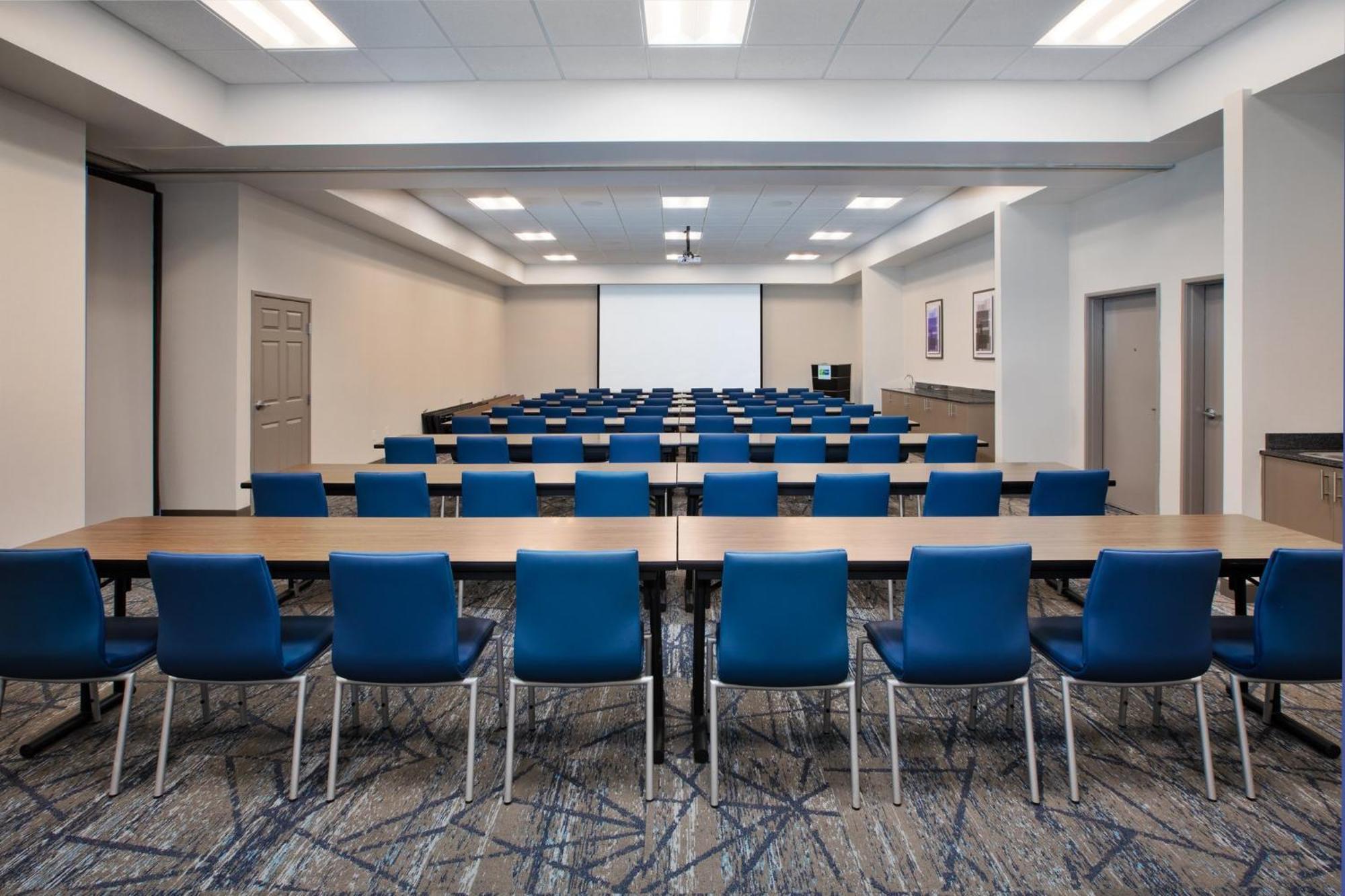 Holiday Inn Express Fremont By Ihg Exterior foto