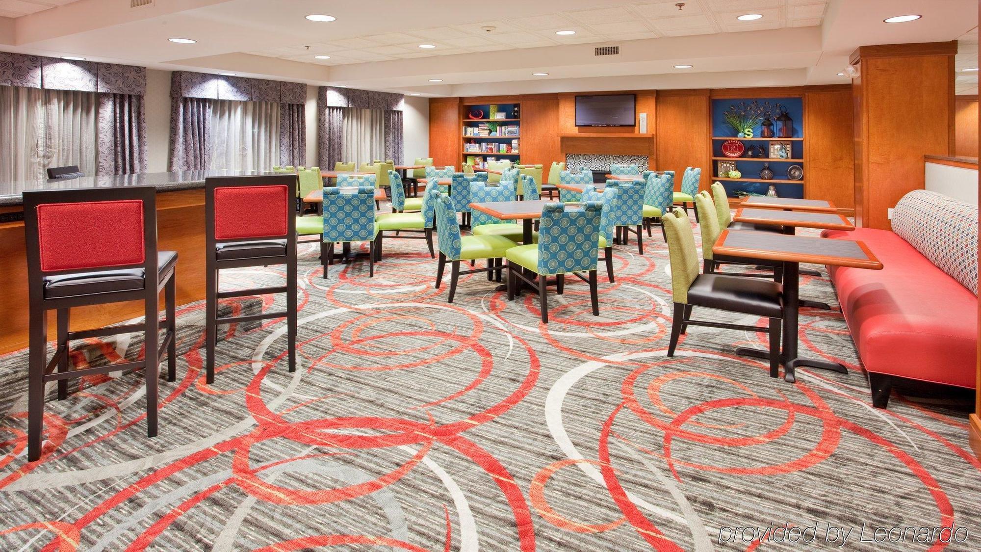 Holiday Inn Express Fremont By Ihg Exterior foto